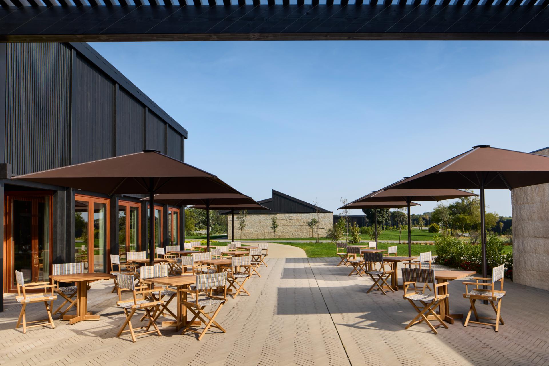 Tivoli_Estela_Golf_Lodges_Dunas_Restaurant_Outdoor